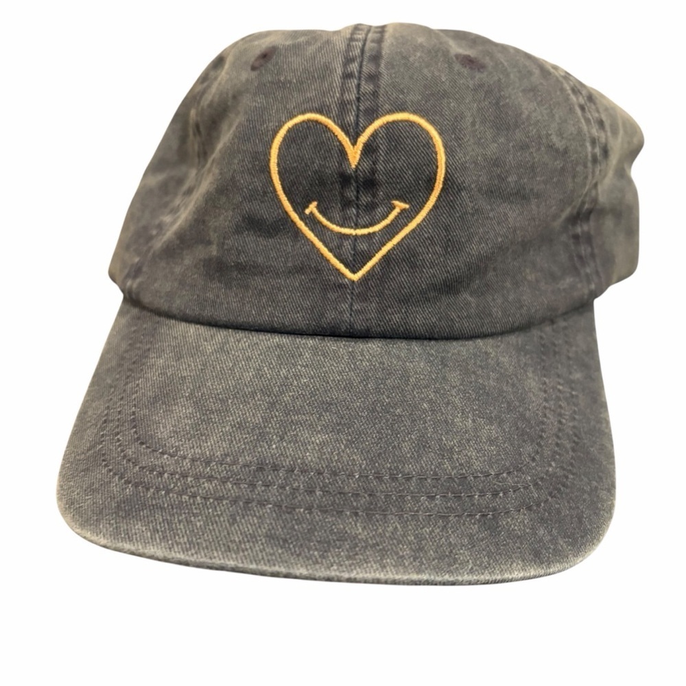 cinq à sept Smiley Heart Hat OS Adjustable | New - Picture 5 of 10